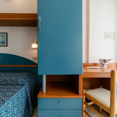 Hotel Golf Cattolica Buitenkant foto
