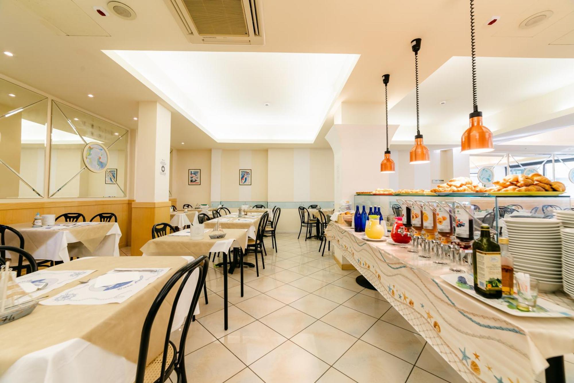 Hotel Golf Cattolica Buitenkant foto