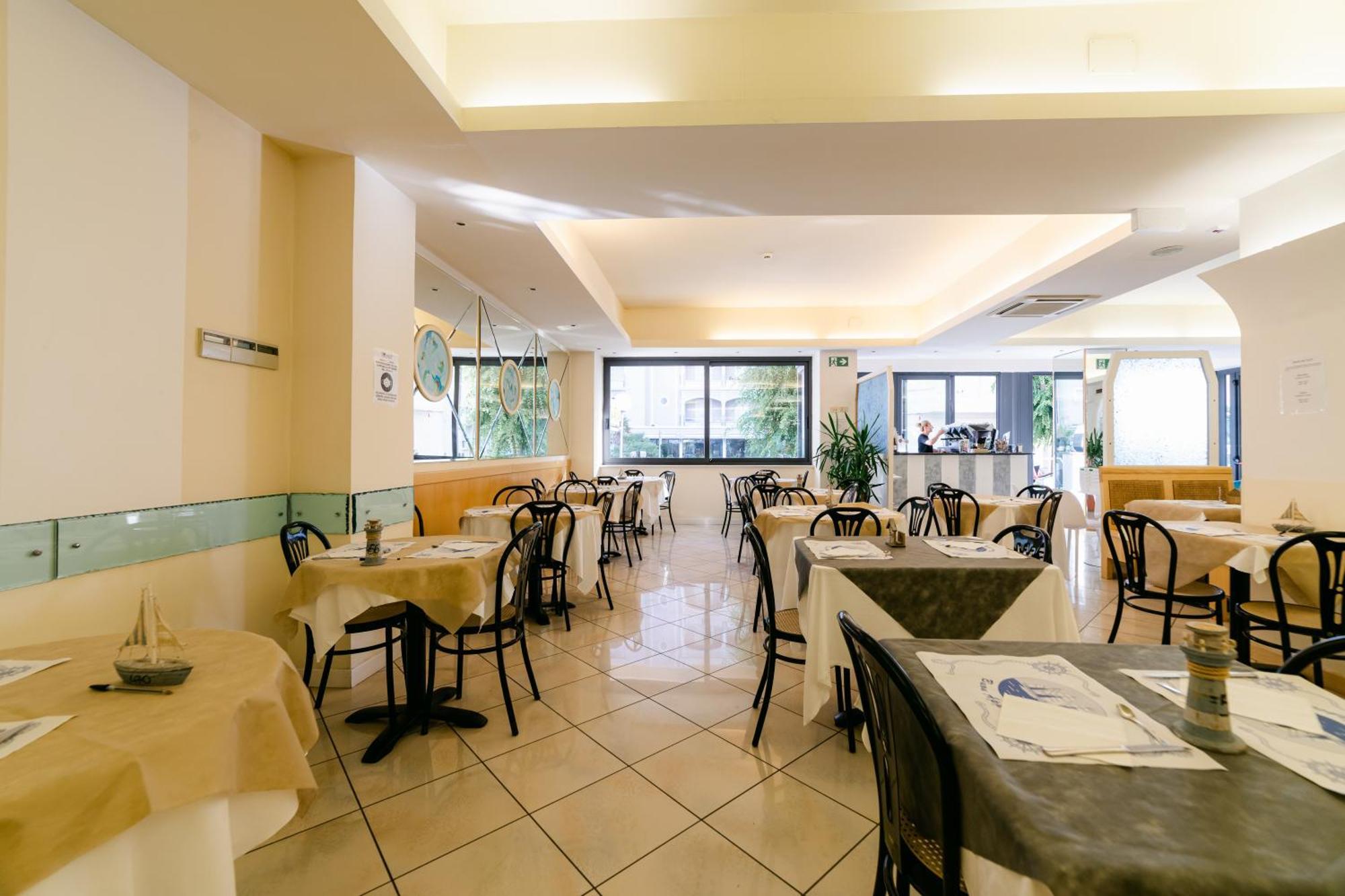 Hotel Golf Cattolica Buitenkant foto