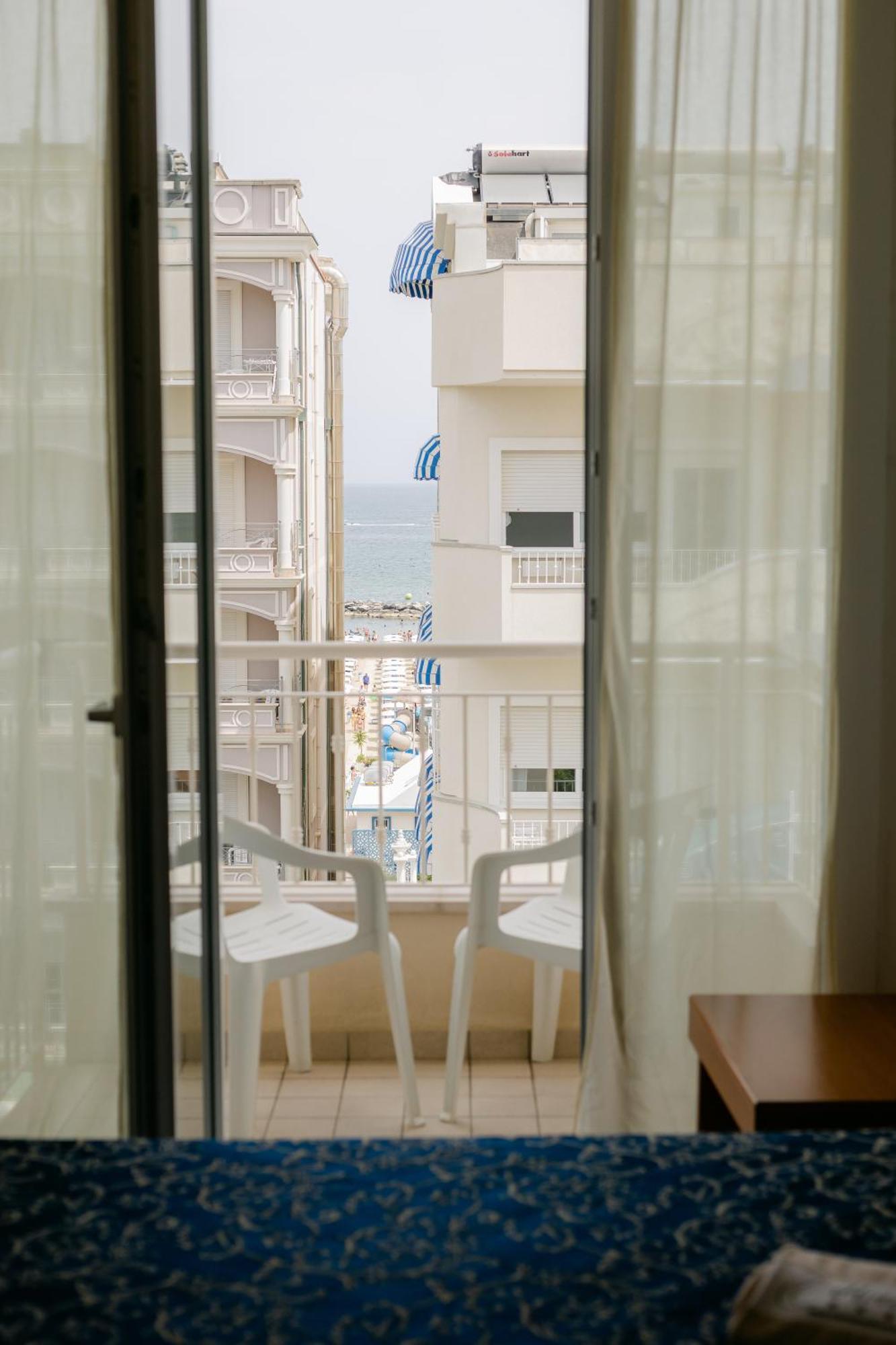 Hotel Golf Cattolica Buitenkant foto